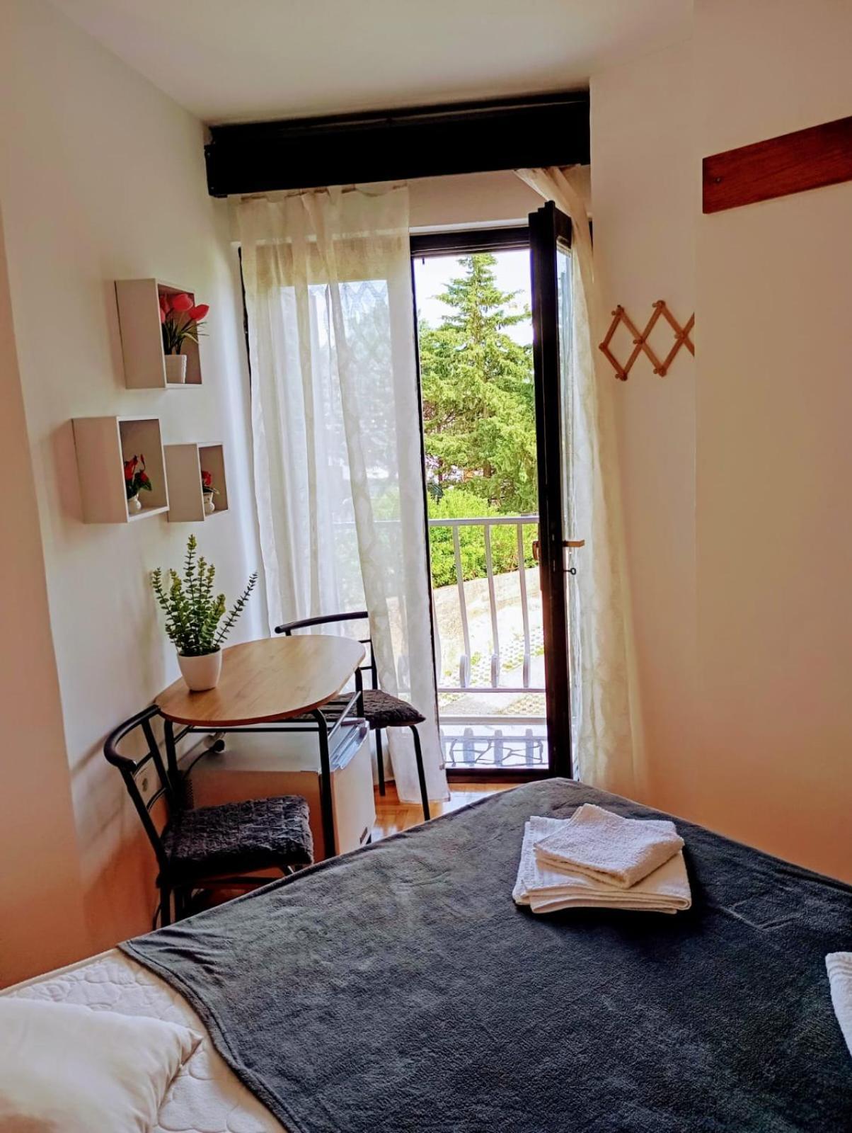 Rooms Helena Крк Экстерьер фото