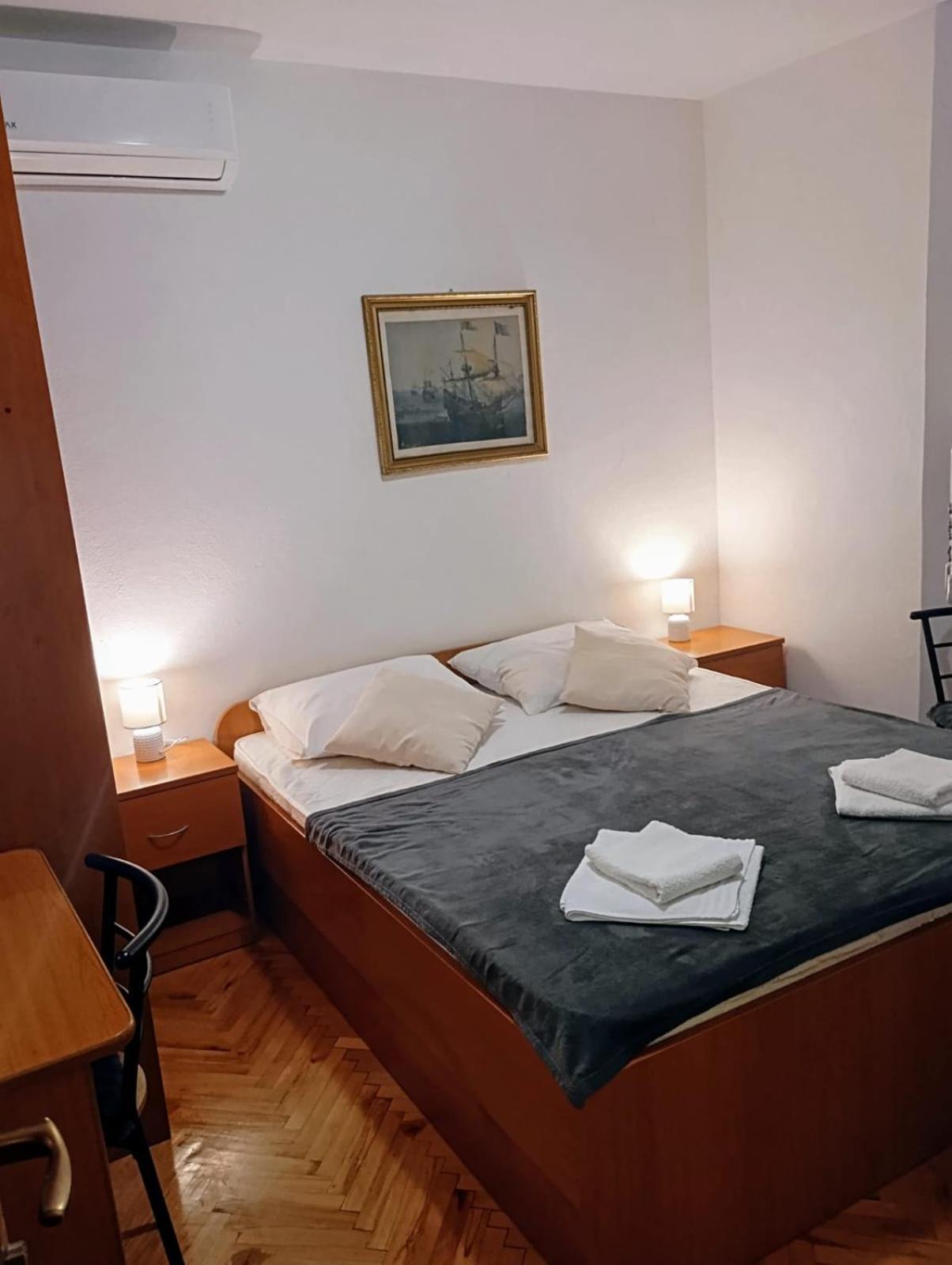 Rooms Helena Крк Экстерьер фото