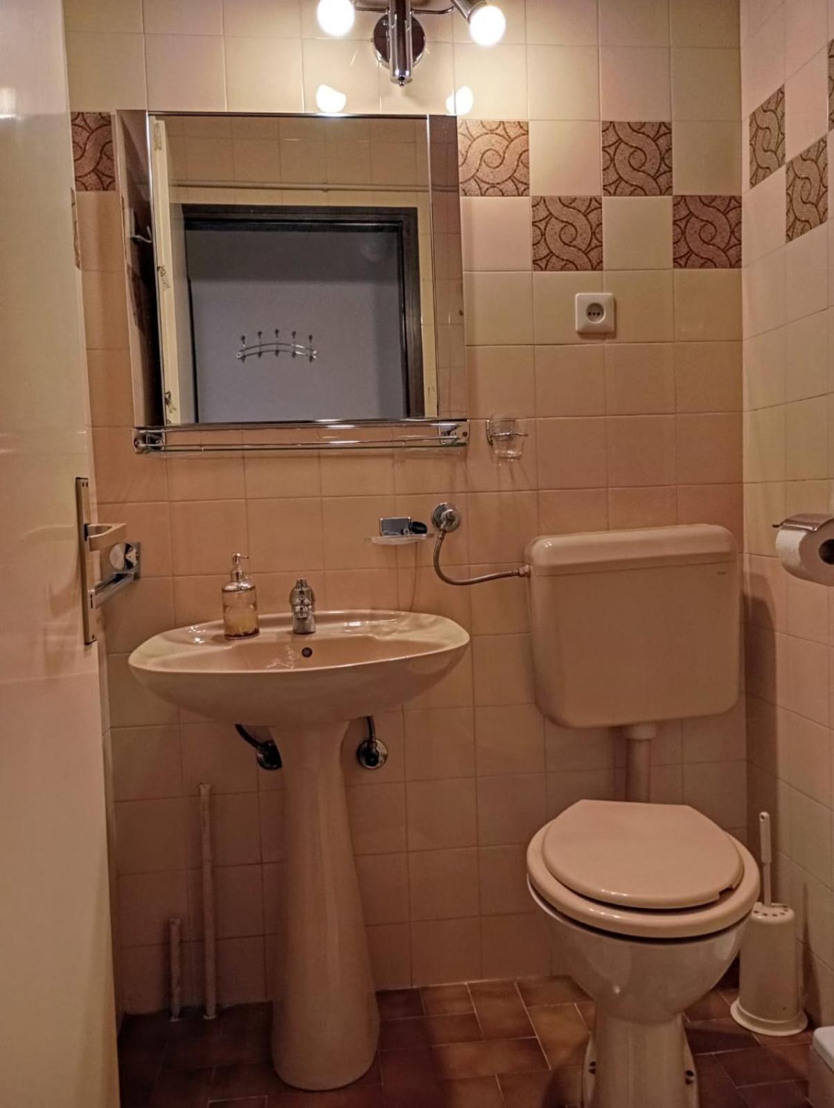 Rooms Helena Крк Экстерьер фото