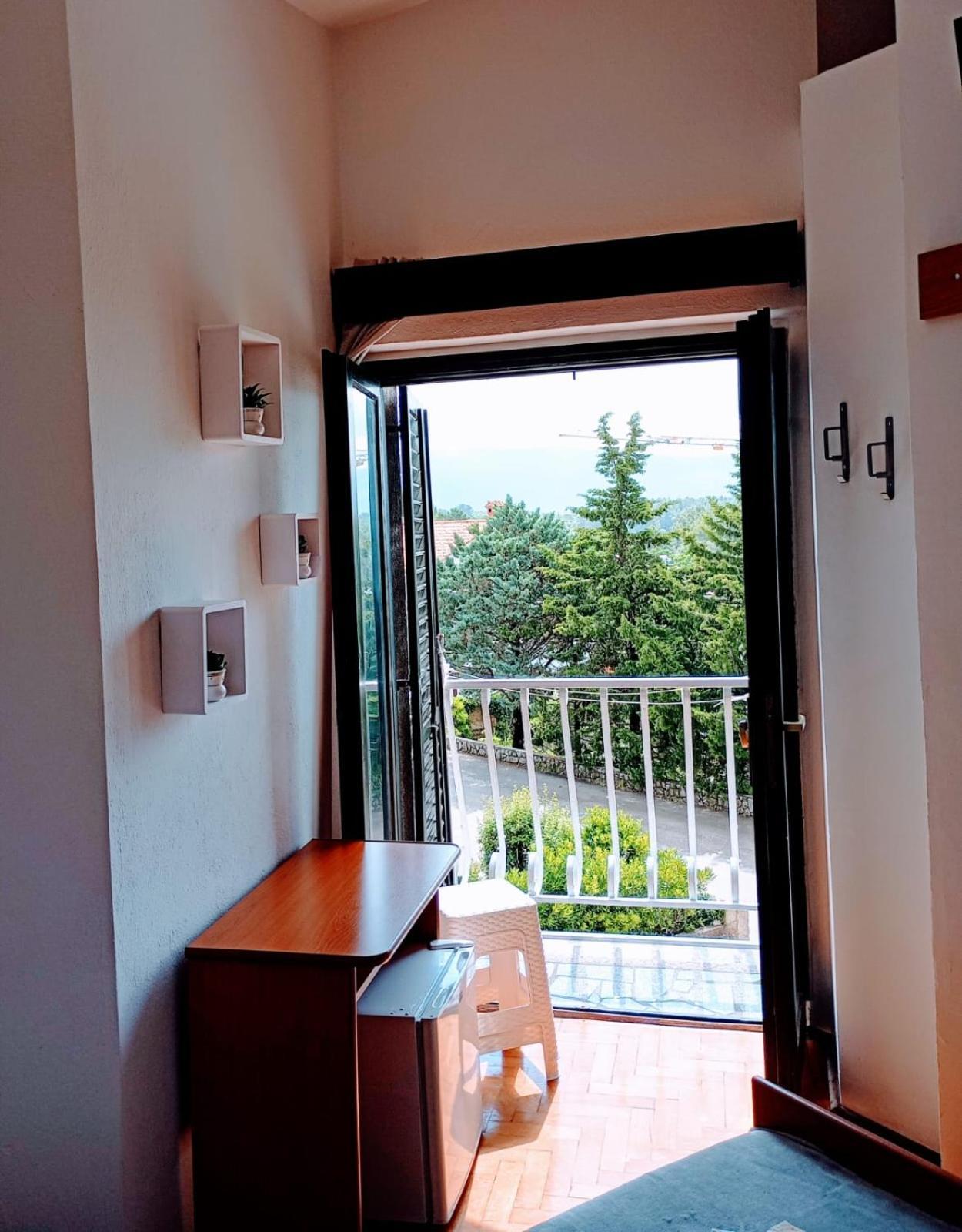 Rooms Helena Крк Экстерьер фото